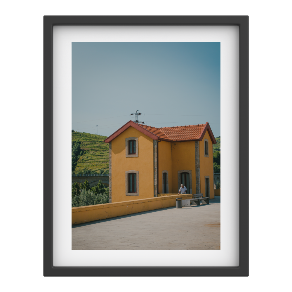 Yellow House – Douro Simplicity