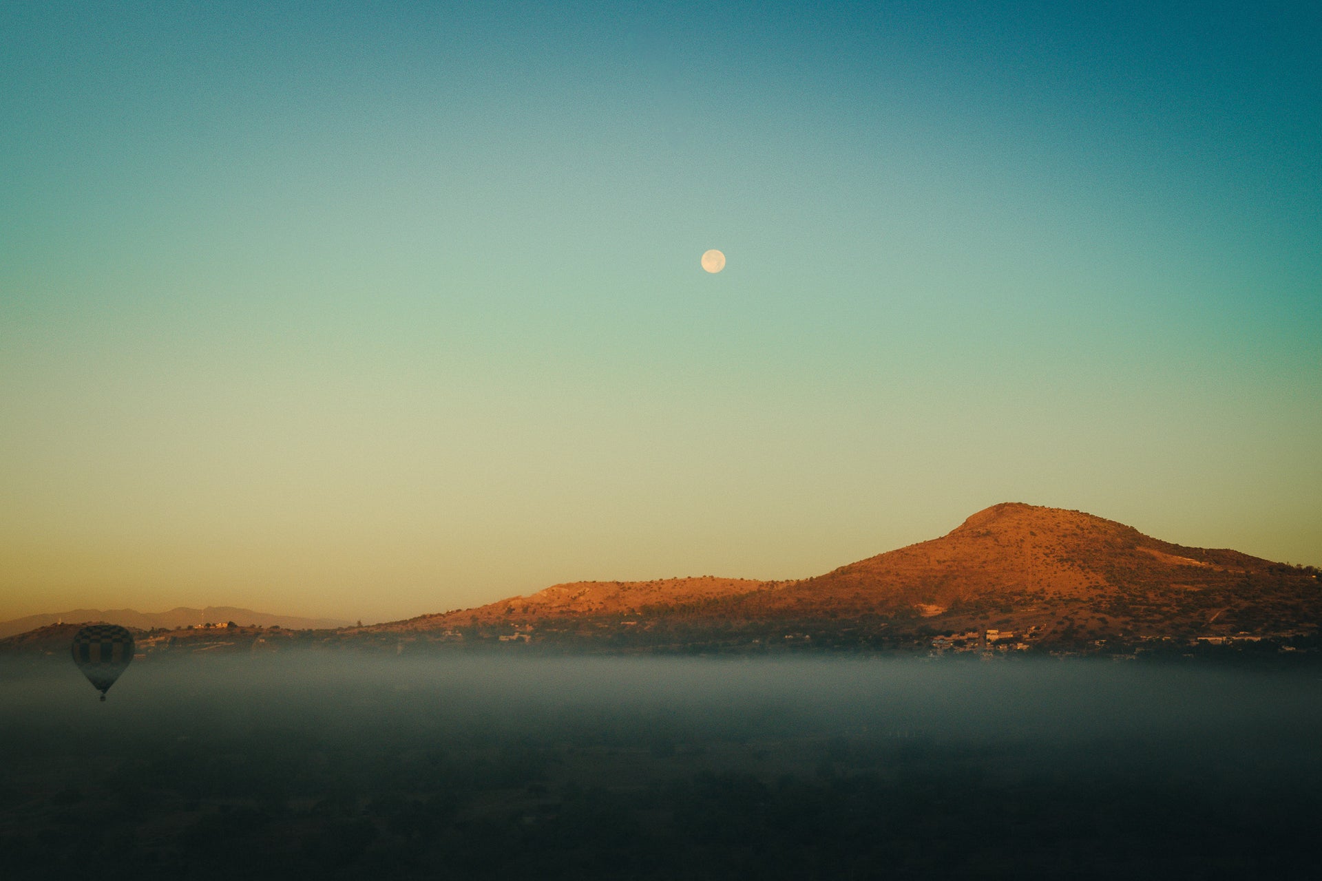 Chapultepec Sunrise (Teotihuacán, CDMX)
