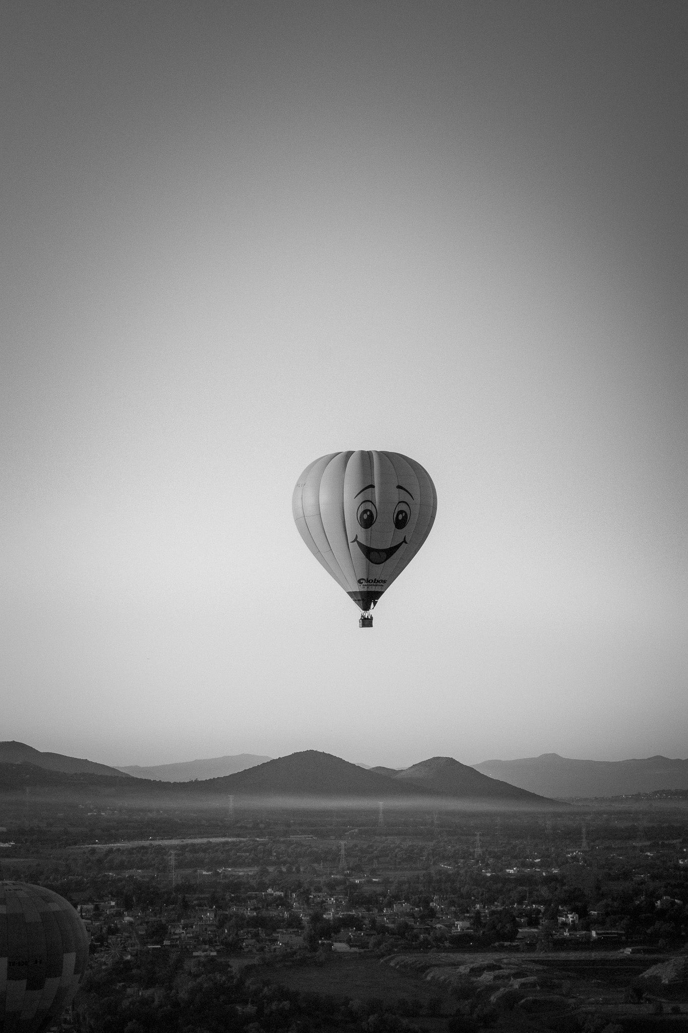 Smile High Club (Mexico City, Teotihuacan)